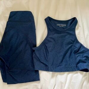 EUC medium outdoor voices medium bra and legging set